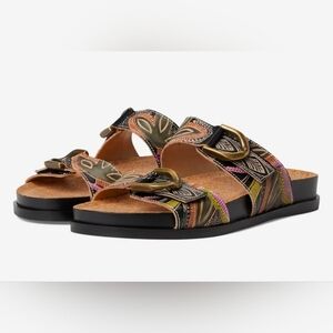 L'ARTISTE  Spring Step Glaze Sandals Size 42 (10.5-11US)